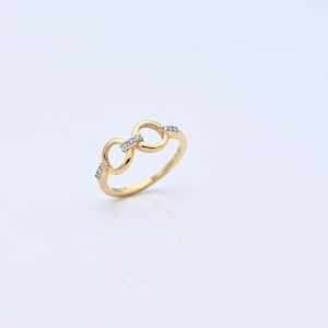Iconic Diamond Ring
